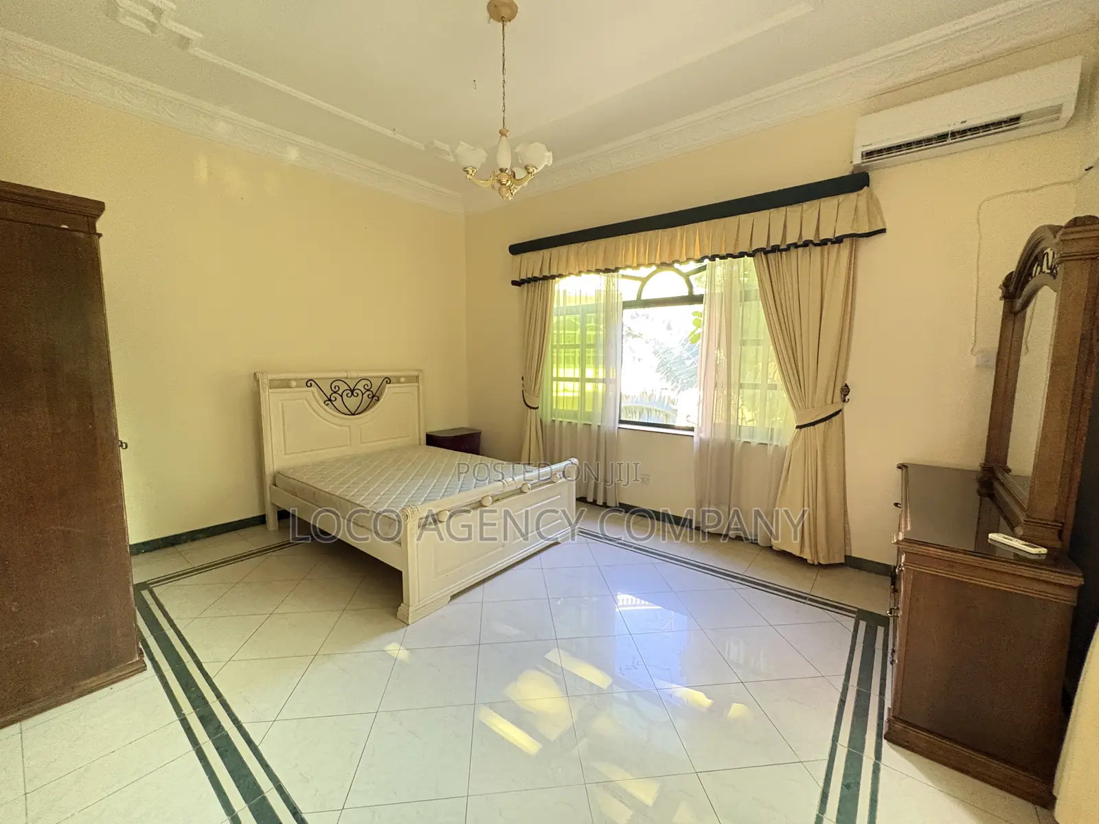 Furnished 4bdrm Villa in Trusted Real Estate, Oyster Bay for rent