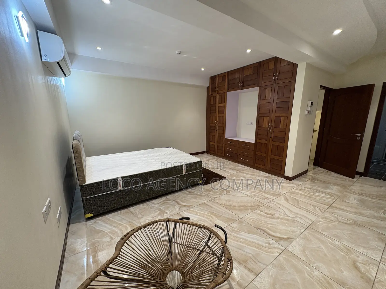 Furnished 3bdrm Villa in Trusted Real Estate for rent