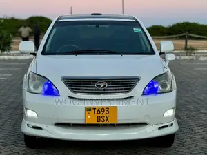 Toyota Harrier 2007 White