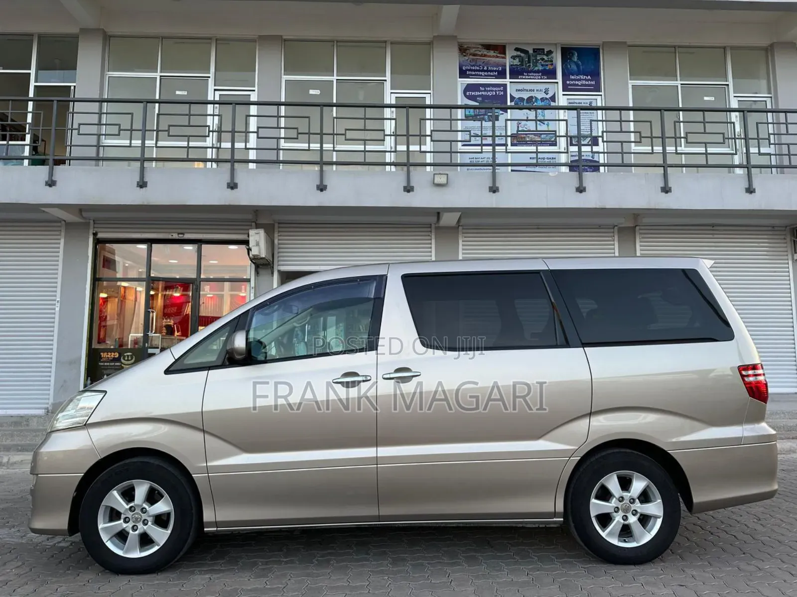 Toyota Alphard 2.4 Petrol FWD 2006 Gold