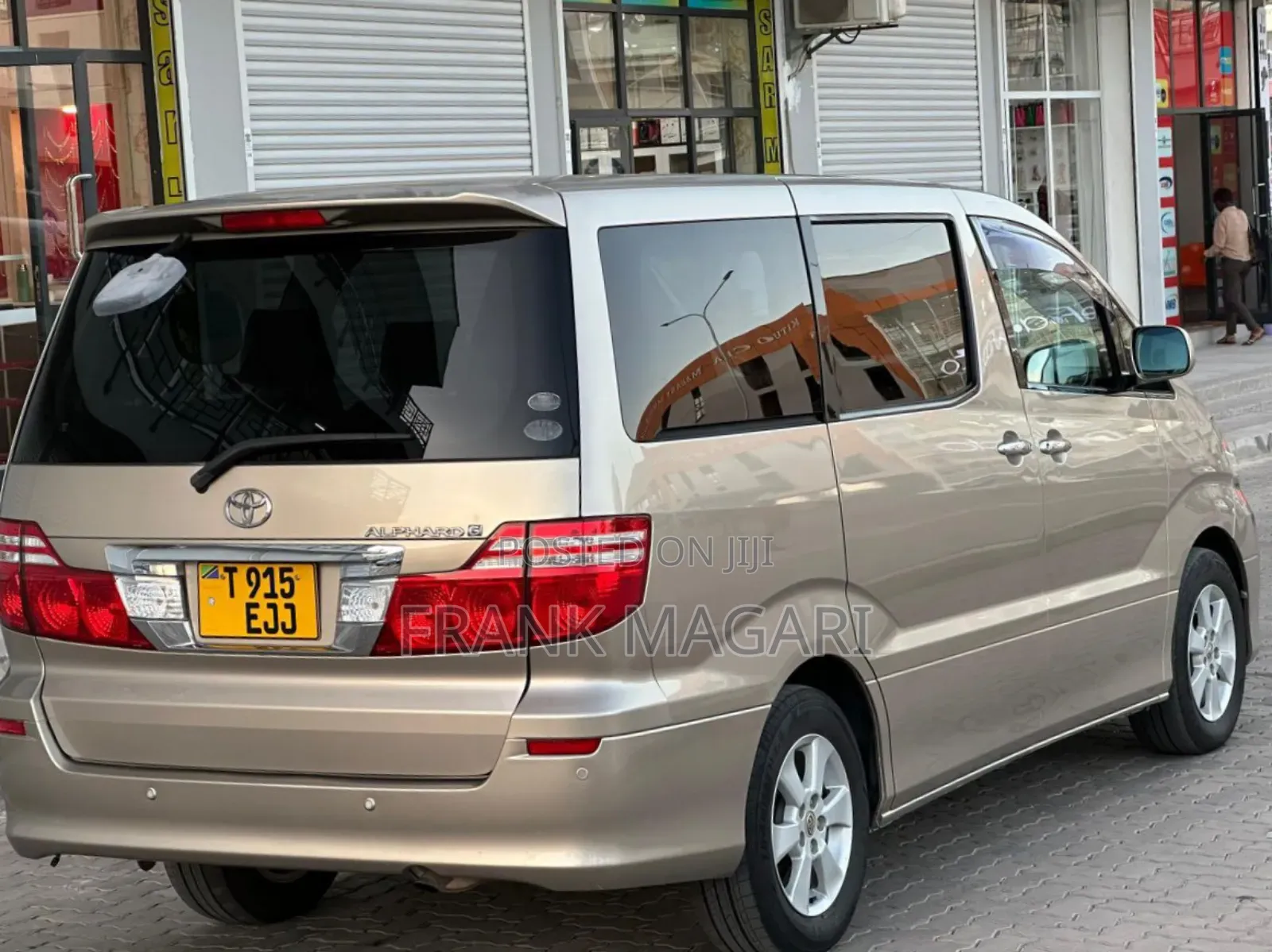 Toyota Alphard 2.4 Petrol FWD 2006 Gold
