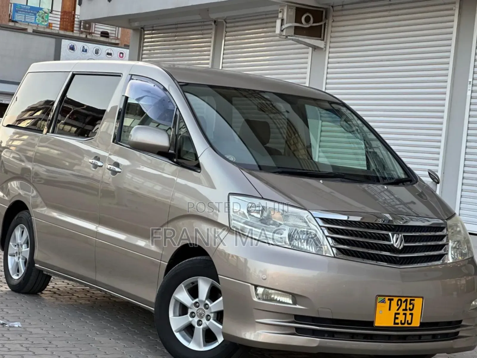 Toyota Alphard 2.4 Petrol FWD 2006 Gold