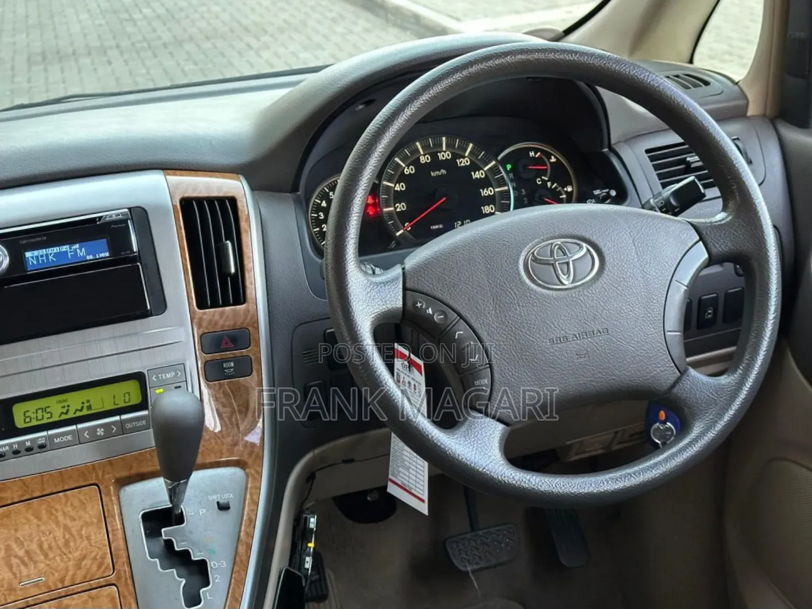 Toyota Alphard 2.4 Petrol FWD 2006 Gold
