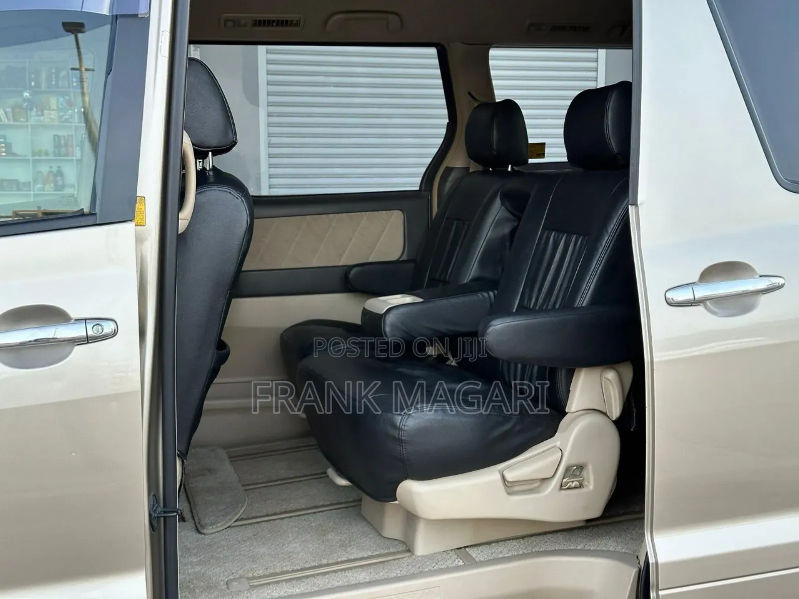 Toyota Alphard 2.4 Petrol FWD 2006 Gold