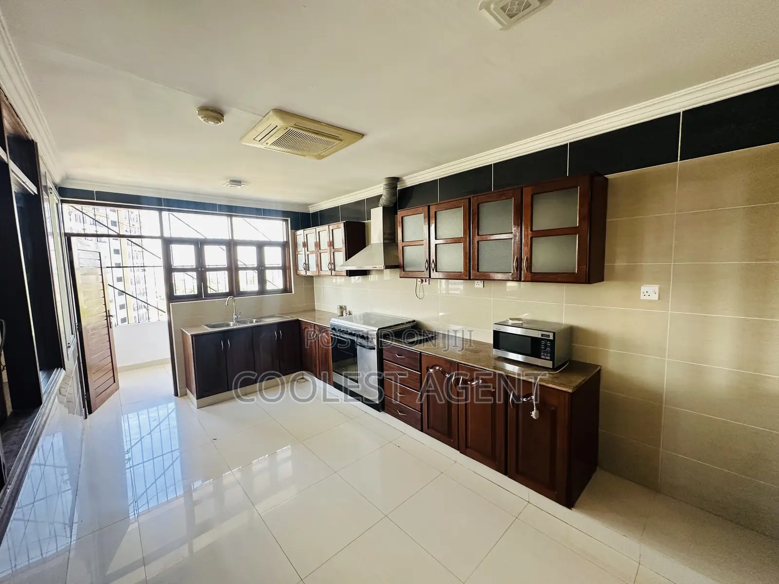 Furnished 4bdrm Apartment in Upanga, Ilala for rent