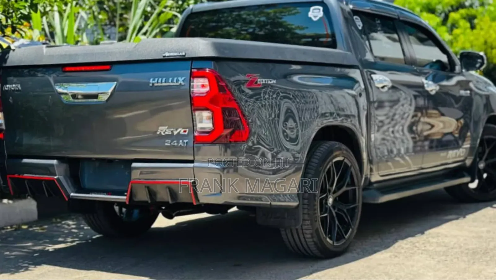 Toyota Hilux 2020 Gray
