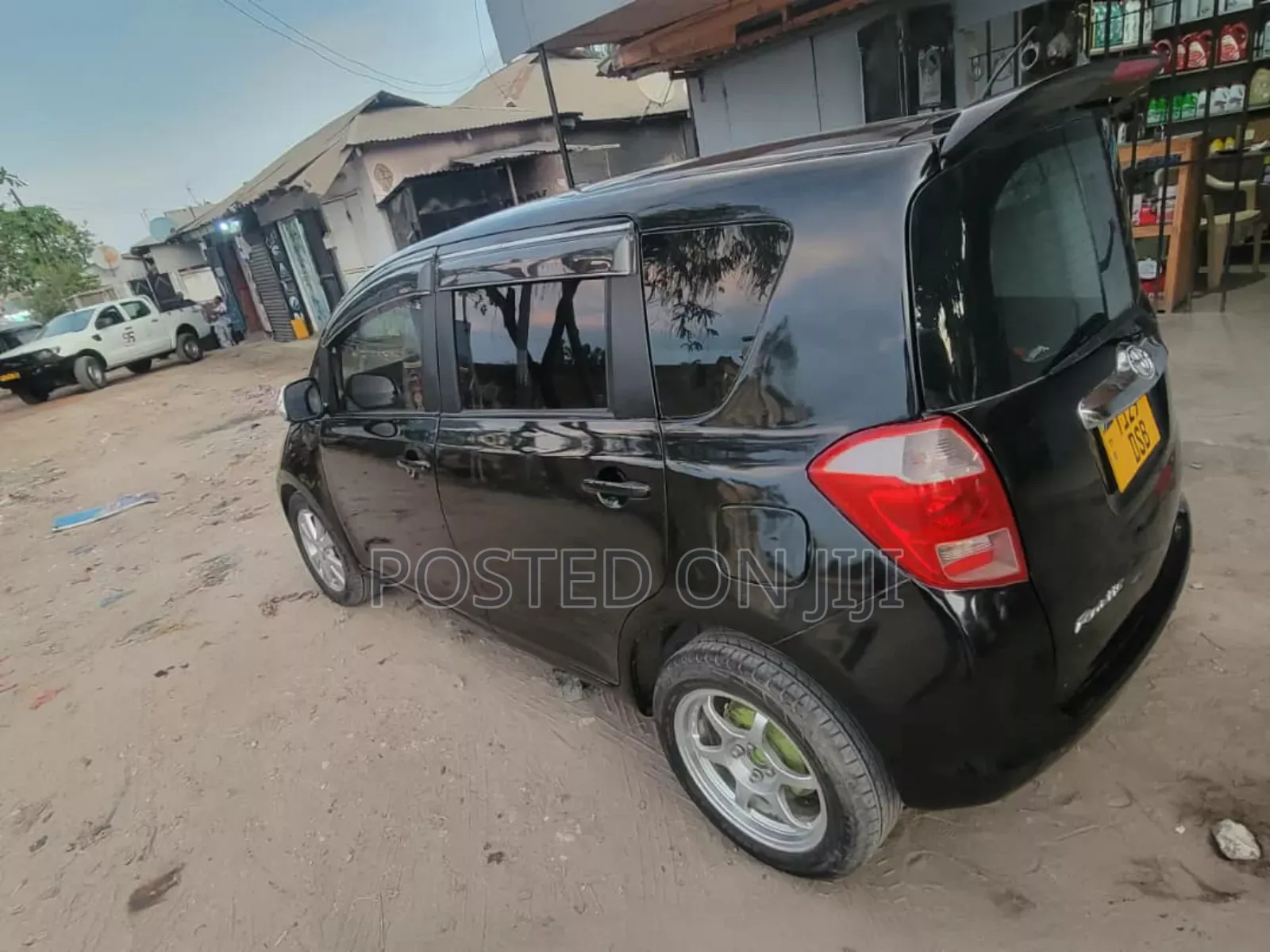Toyota Ractis 2005 Black