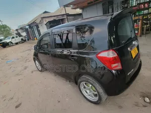 Toyota Ractis 2005 Black