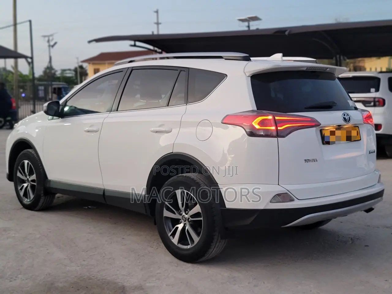 Toyota RAV4 2015 White