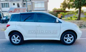 Toyota IST 2004 White