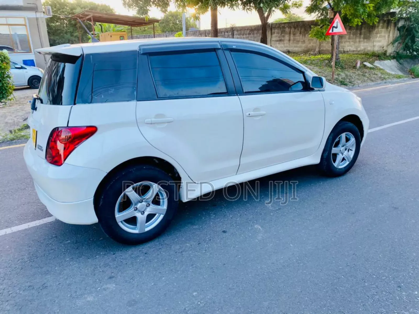 Toyota IST 2004 White