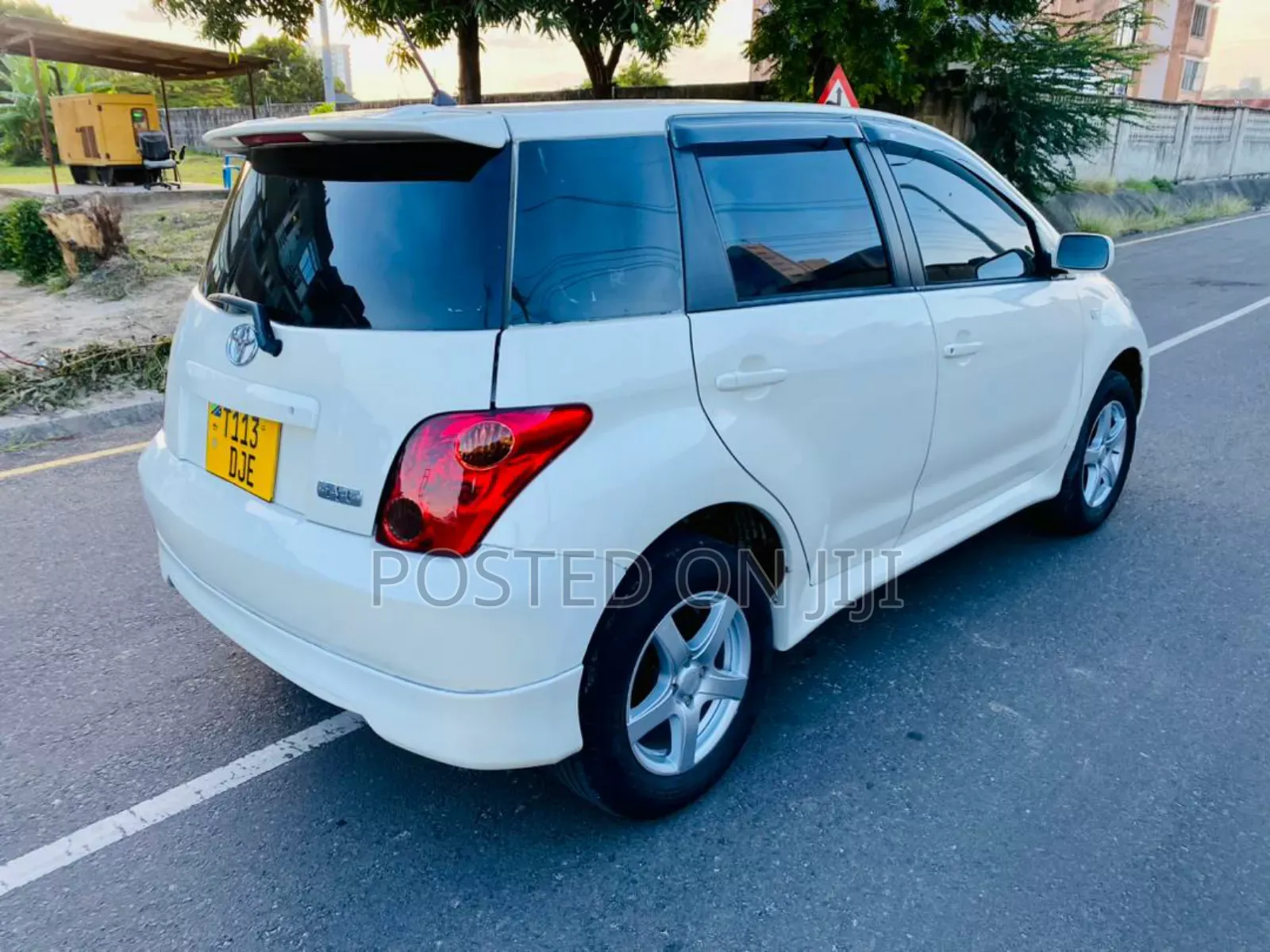 Toyota IST 2004 White