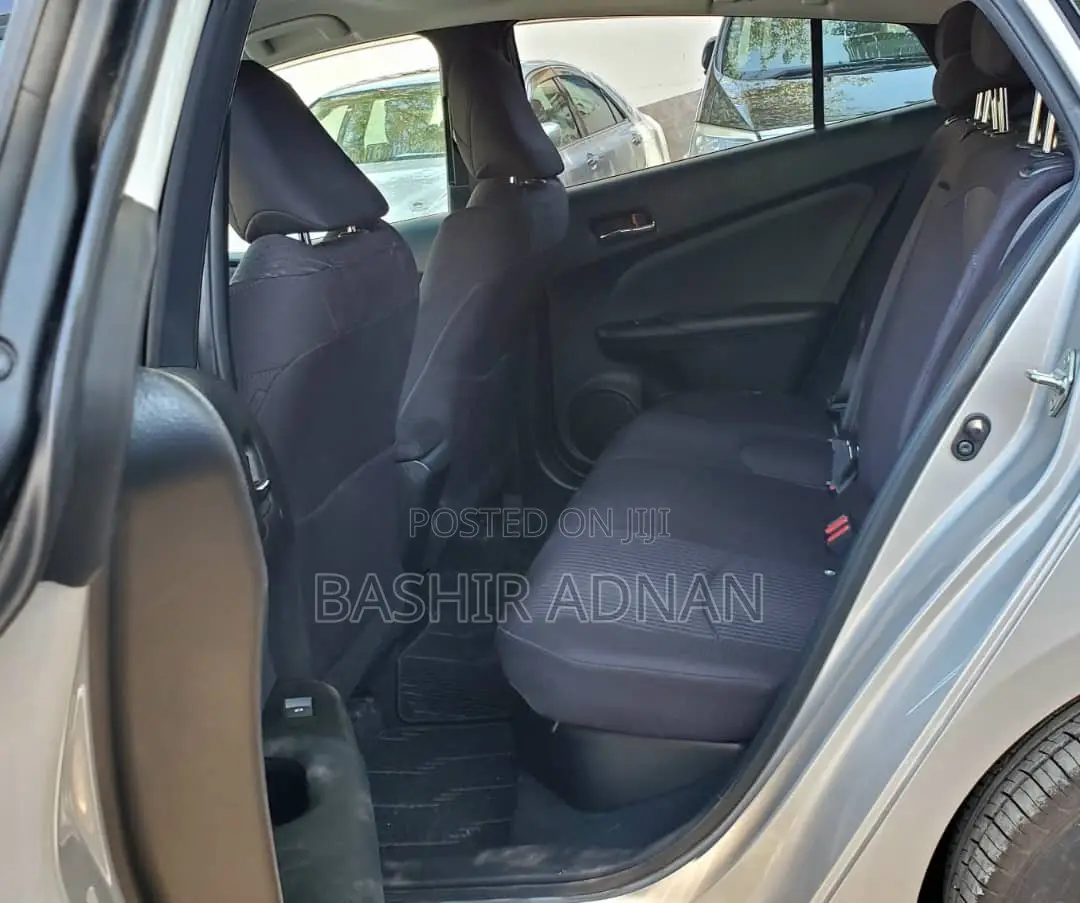 Toyota Prius 2017 Silver