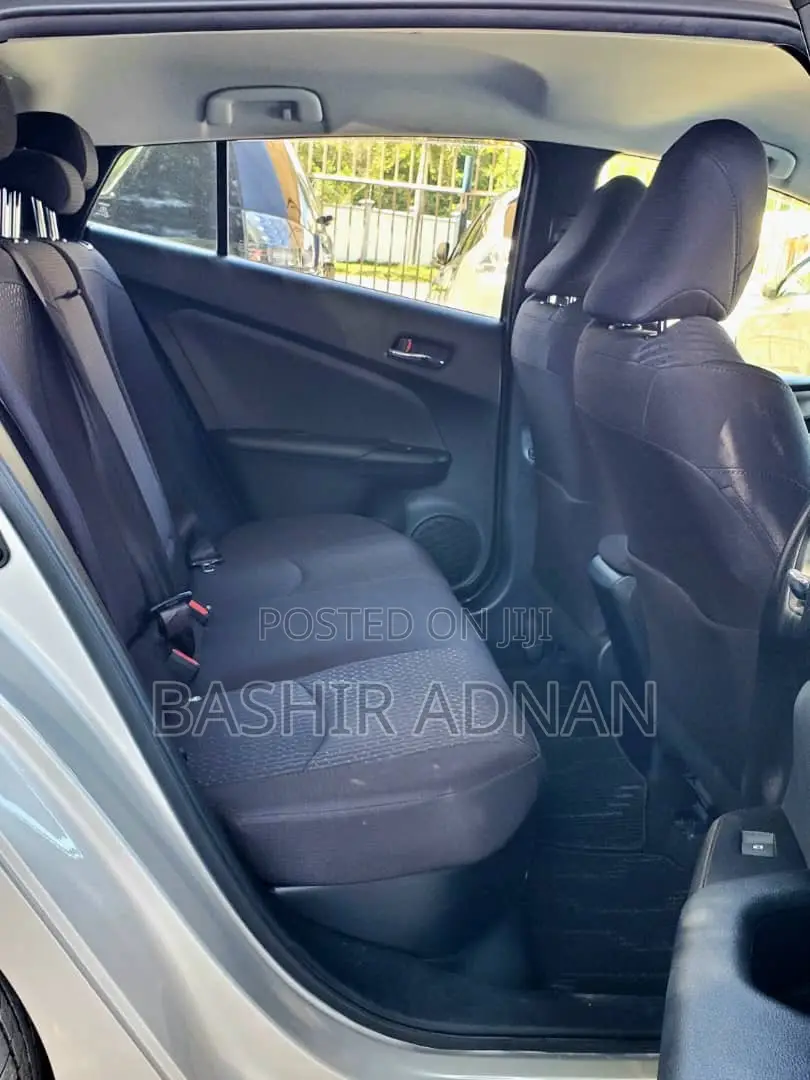 Toyota Prius 2017 Silver