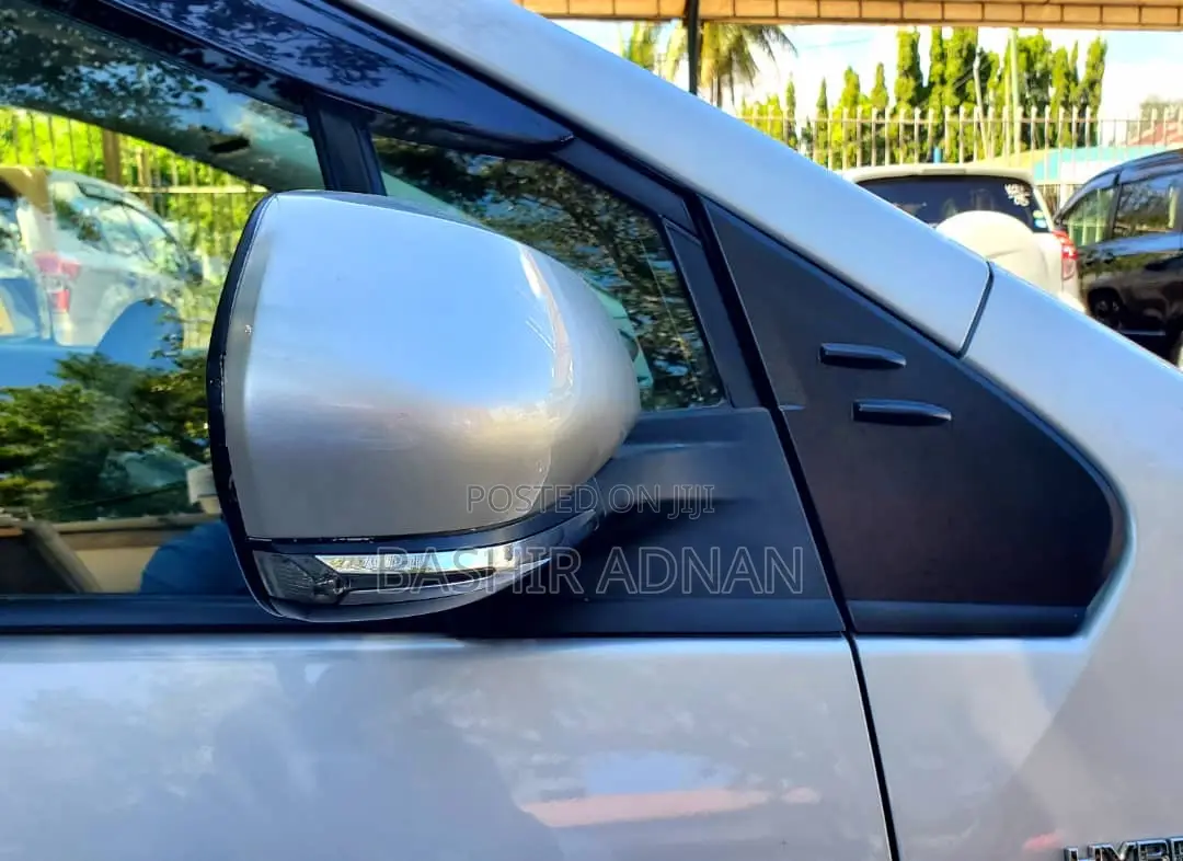 Toyota Prius 2017 Silver