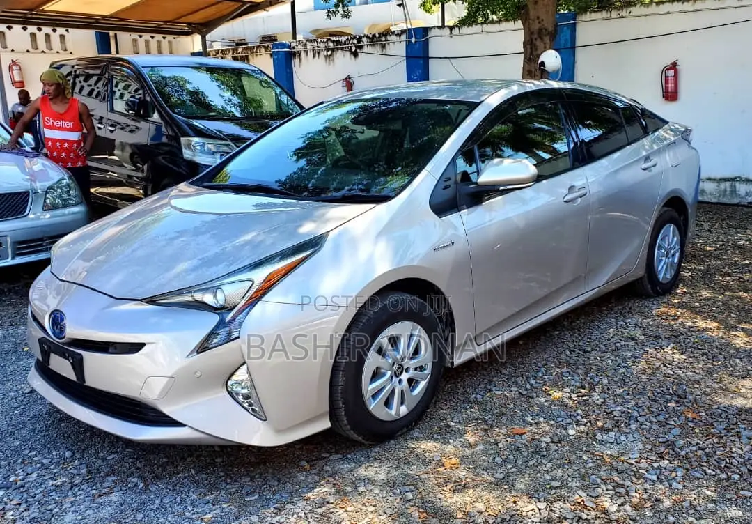 Toyota Prius 2017 Silver