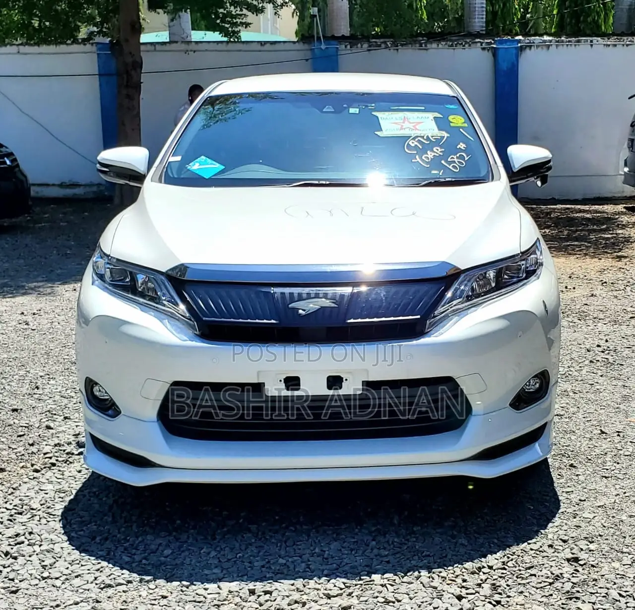 Toyota Harrier 2.0 2016 White