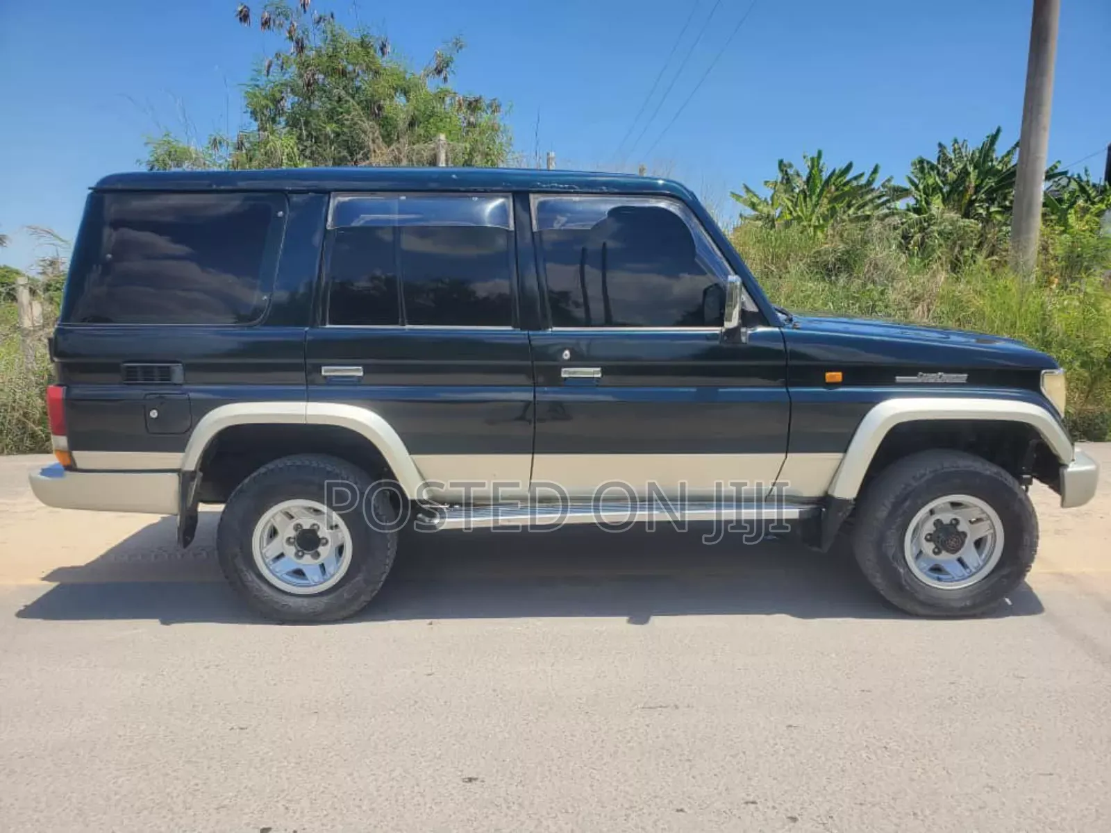 Toyota Land Cruiser 90 1999 Blue
