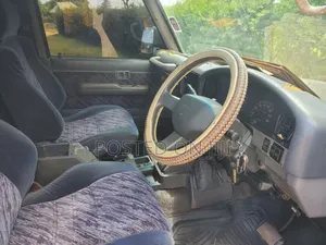 Toyota Land Cruiser 90 1999 Blue