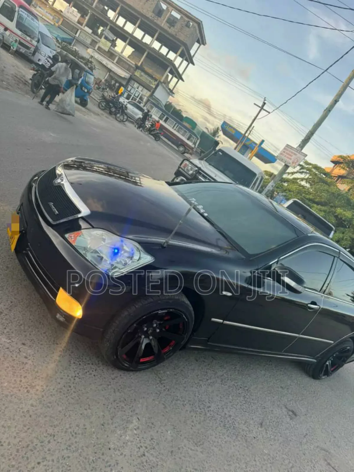 Toyota Crown Royale 2005 Black