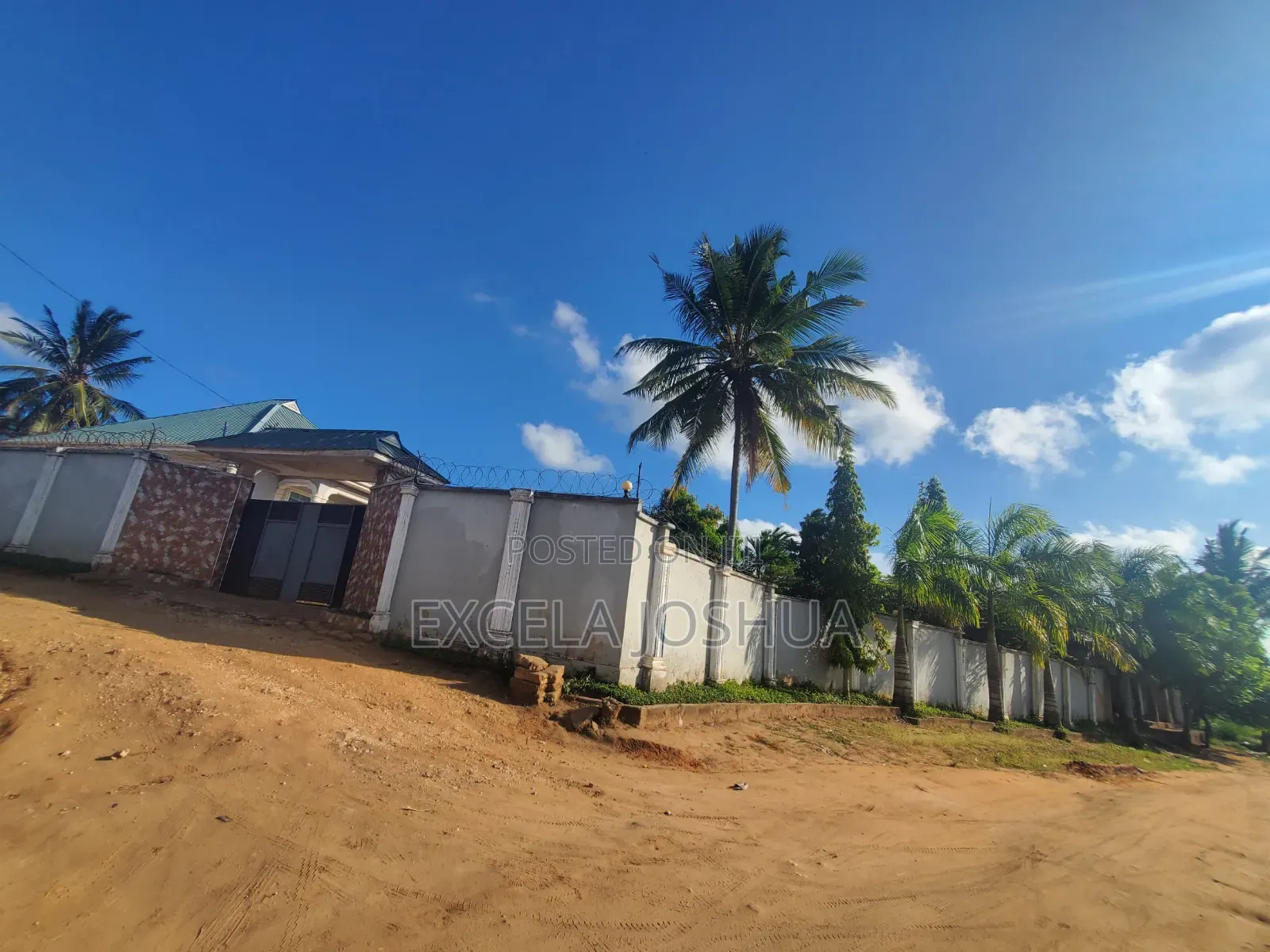 5bdrm House in Goba Tegeta A for sale