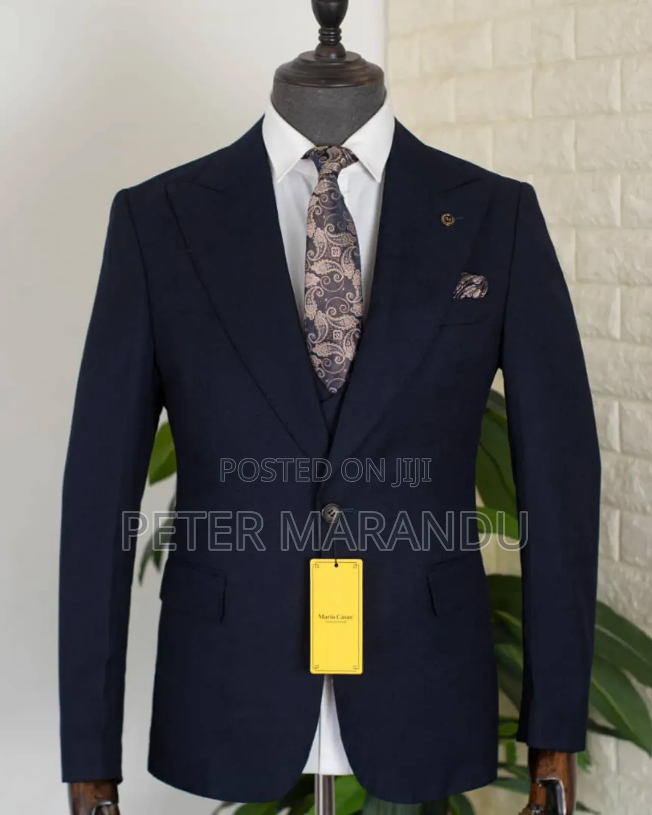 Suits Kali Na Nzuri Za Kiume