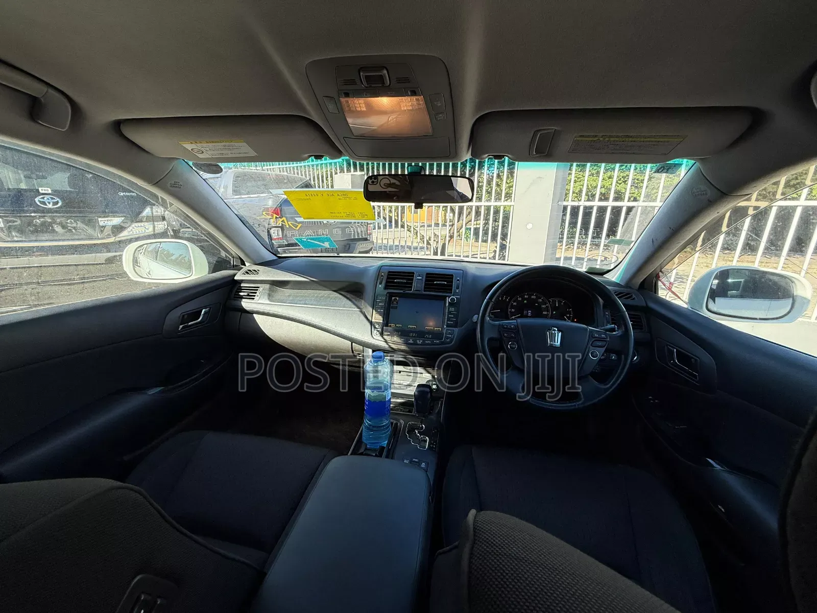 Toyota Crown 2009 White