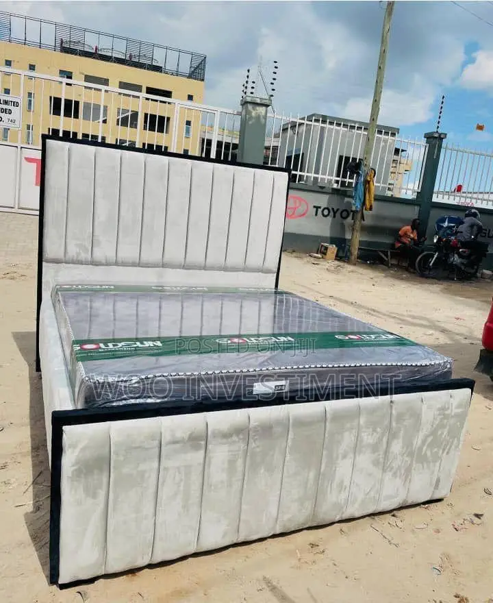 Bedsofa Mpya Full Mbao Size 5//6 Zipo