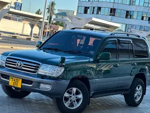 Photo - Toyota Land Cruiser 90 Automatic 2000 Green