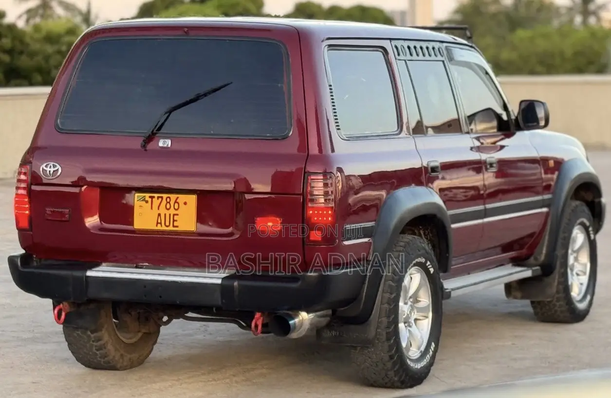 Toyota Land Cruiser 1995 Red