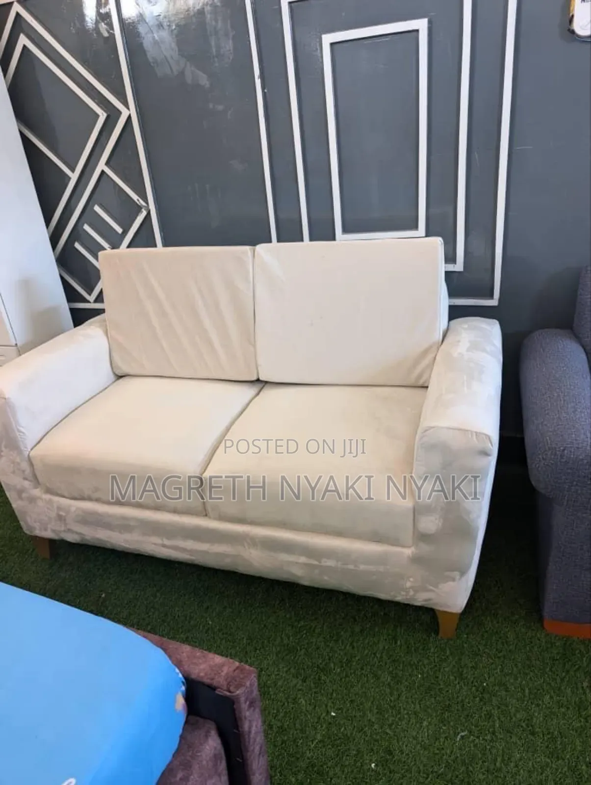 Sofa La Watu Wawili