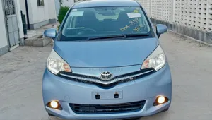 Toyota Ractis 1.5 FWD 2012 Blue