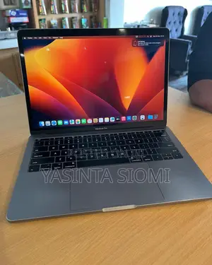 Laptop Apple MacBook Pro 2017 8GB Intel Core I5 SSD 128GB