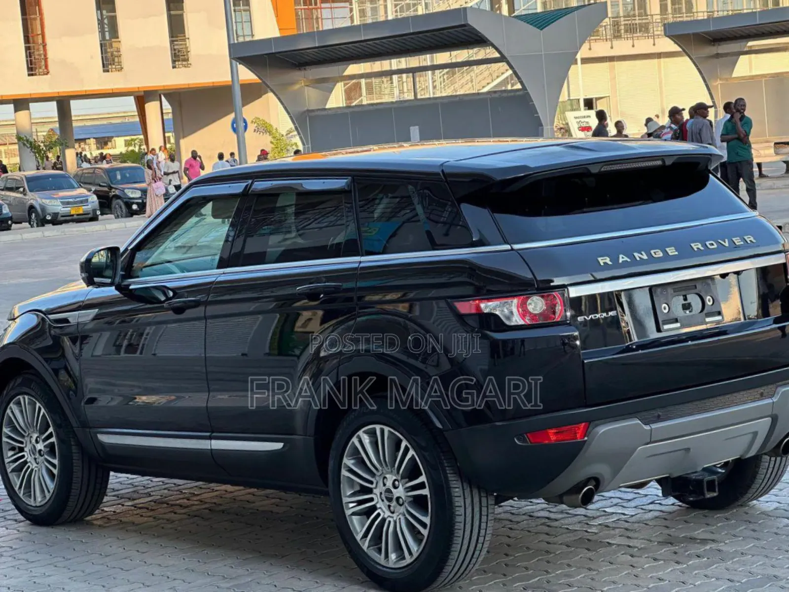Land Rover Range Rover Evoque Pure AWD 5-Door 2013 Black