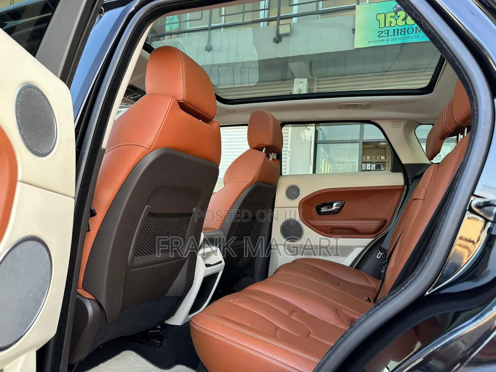 Land Rover Range Rover Evoque Pure AWD 5-Door 2013 Black