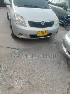 Toyota Corolla Spacio 2003 Gold