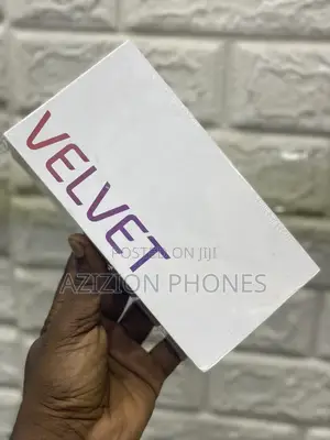 New LG Velvet 128 GB Black