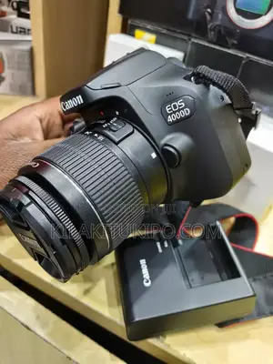 CANON EOS 4000D With Lens 18-55mm