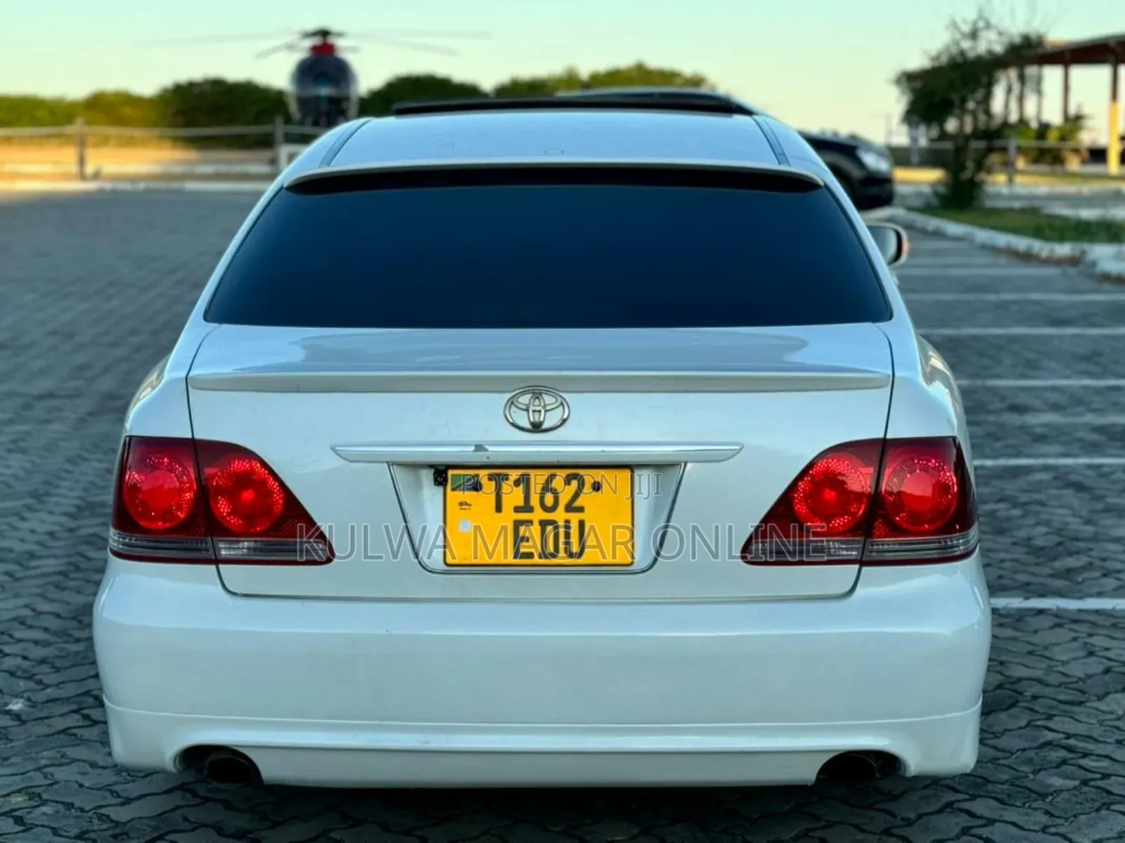 Toyota Crown 2006 White