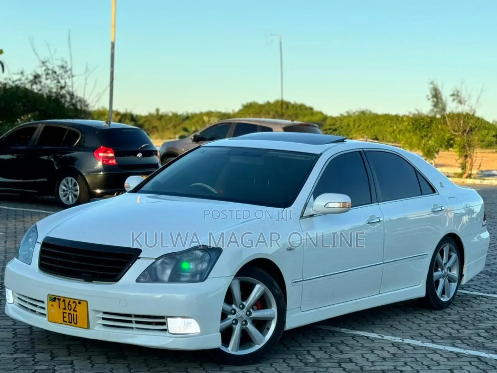 Toyota Crown 2006 White