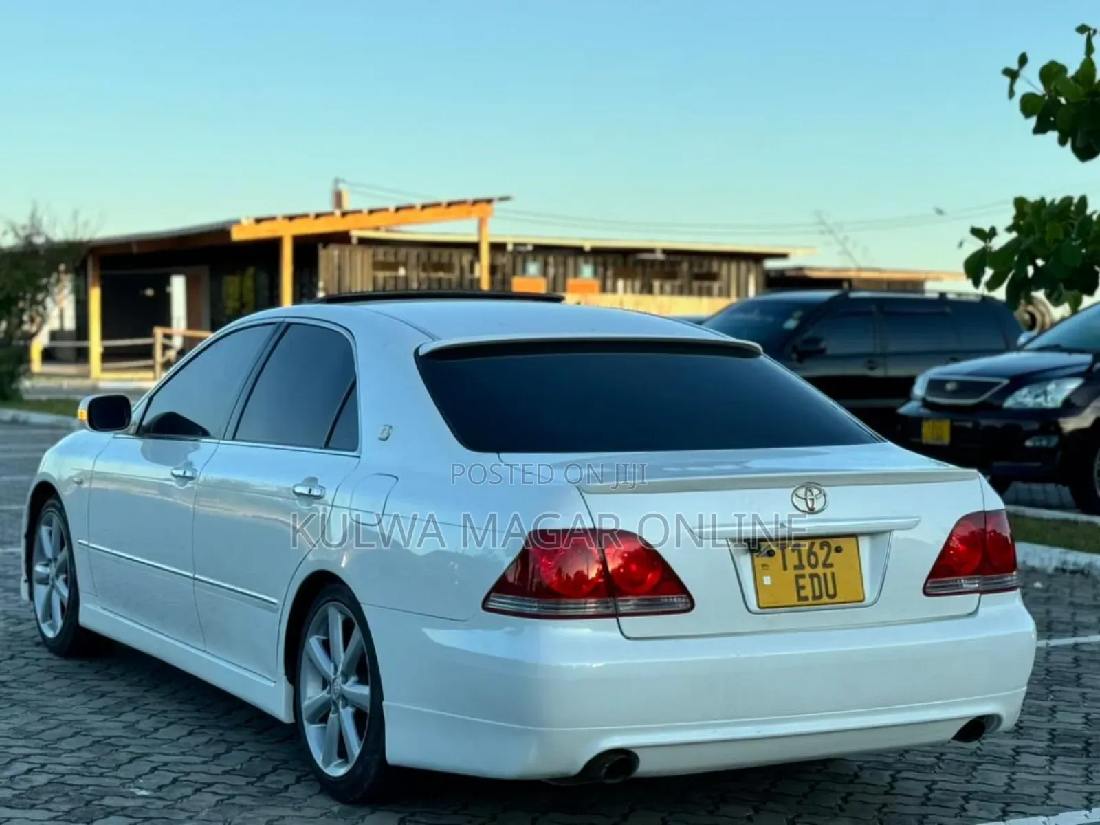 Toyota Crown 2006 White