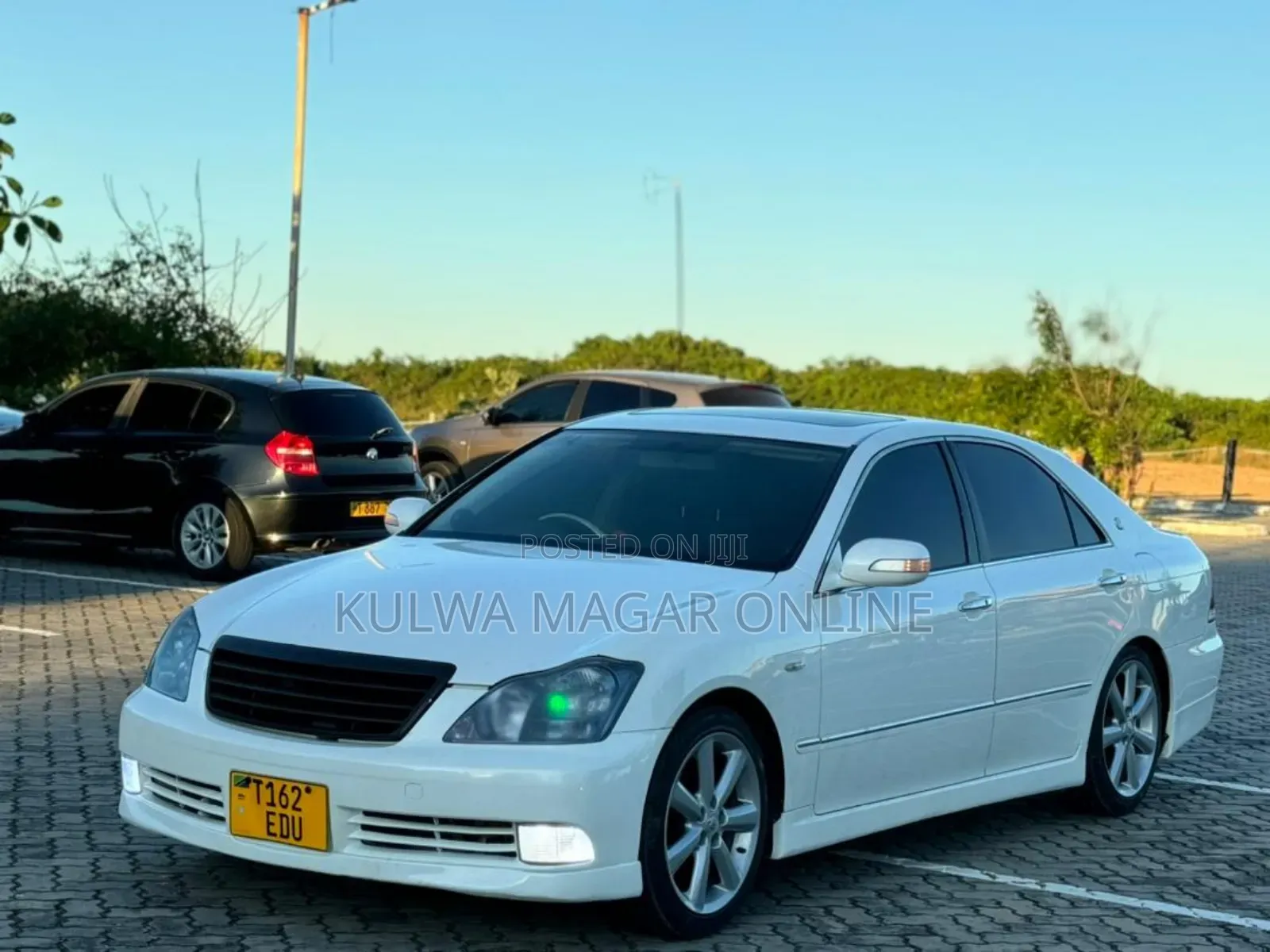 Toyota Crown 2006 White