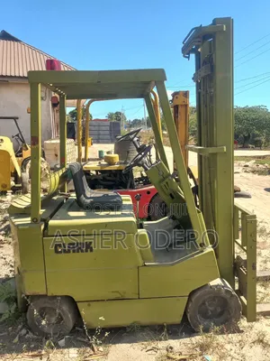 Clearance Sale!! Ex Uk Clark Forklift