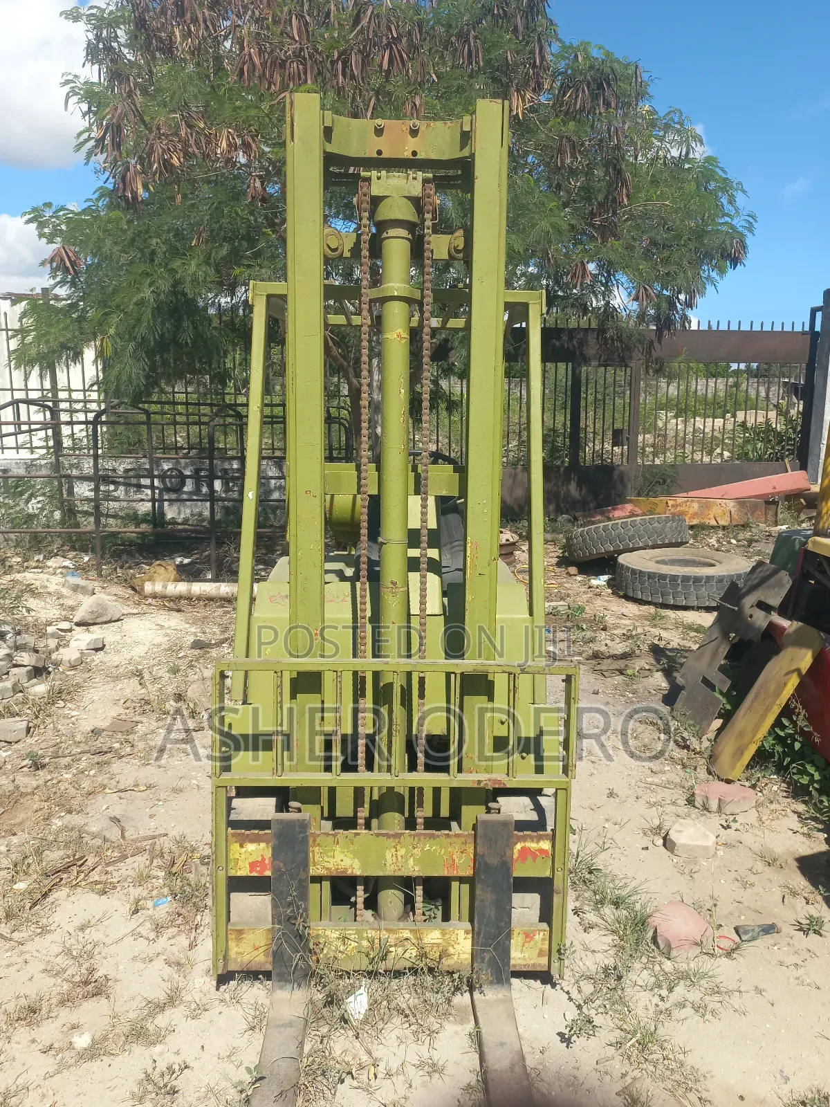 Clearance Sale!! Ex Uk Clark Forklift