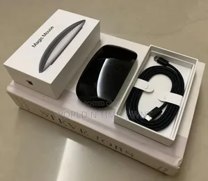 Magic Mouse (USB‐C) - Black Multi-Touch Surface