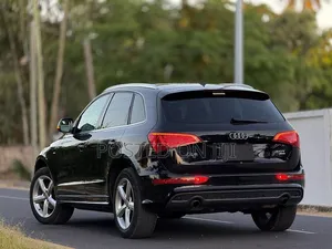 Audi Q5 2.0 TDI Automatic 2011 Black