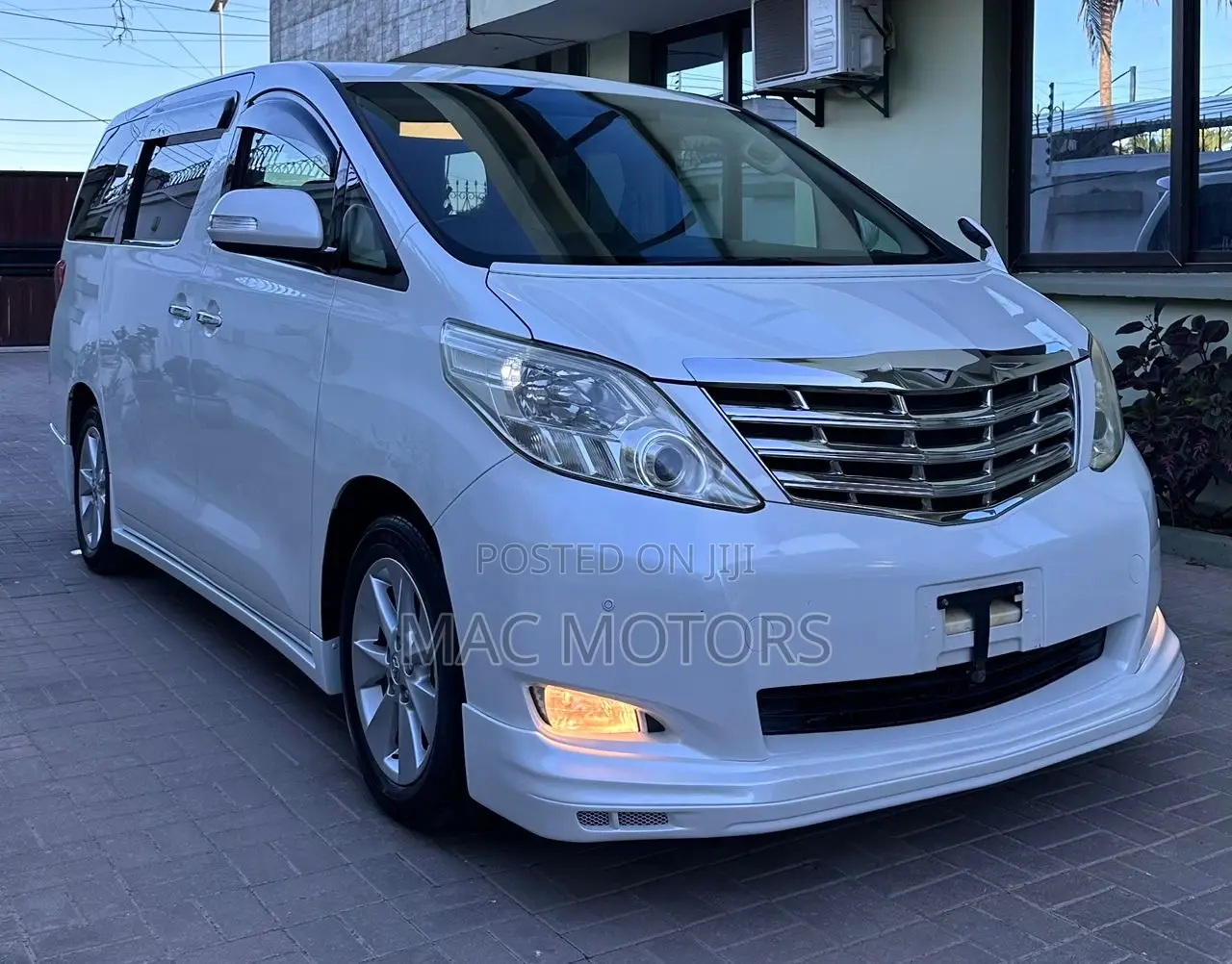 Toyota Alphard 2009 White