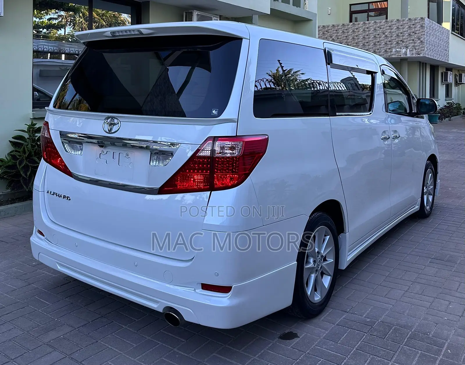Toyota Alphard 2009 White