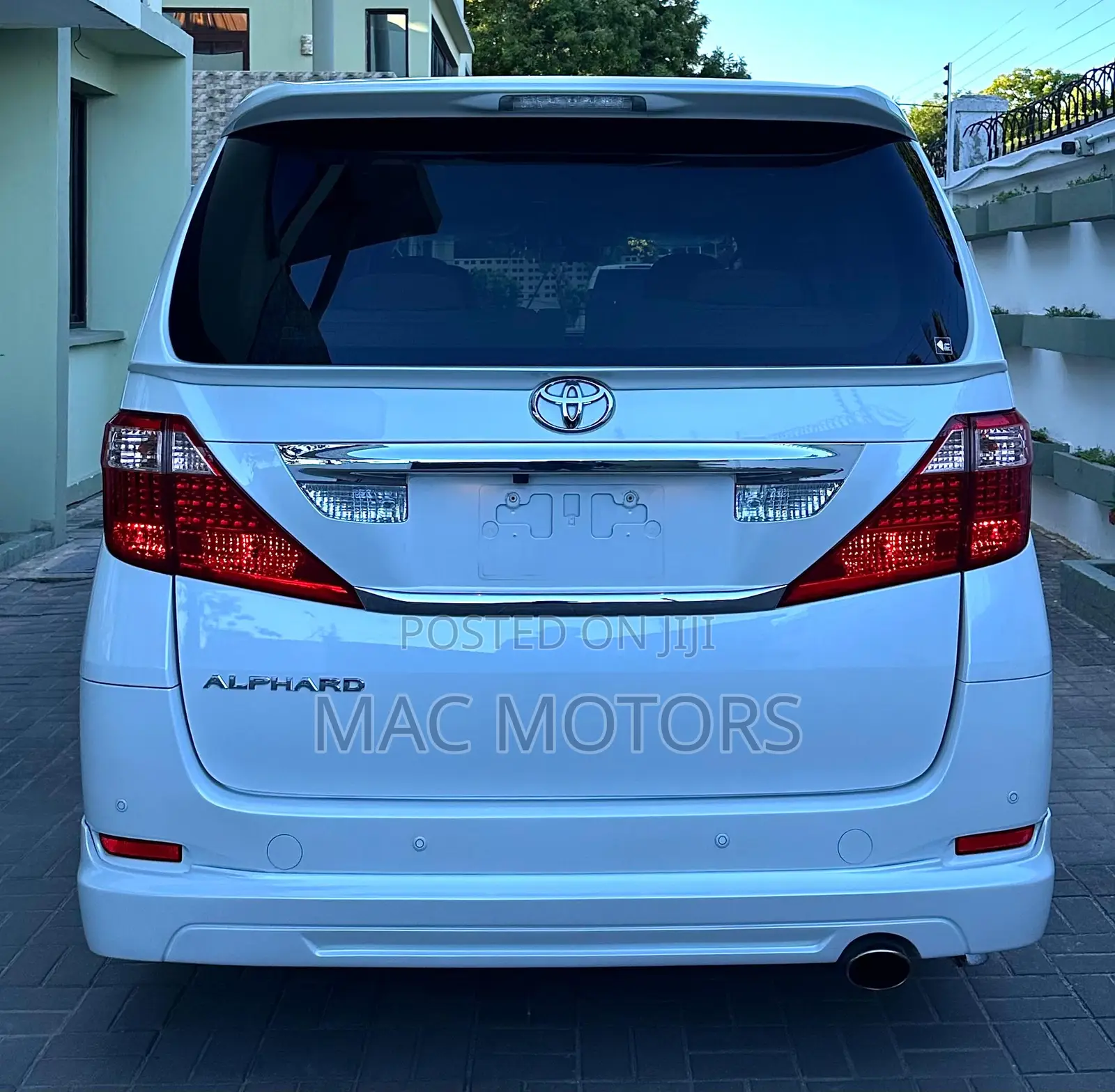 Toyota Alphard 2009 White