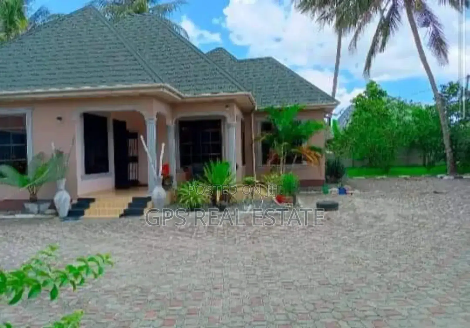 3bdrm House in Chamazi, Temeke for sale